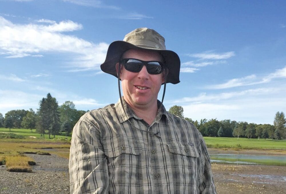 Nic McLellan – Ducks Unlimited Canada research biologist