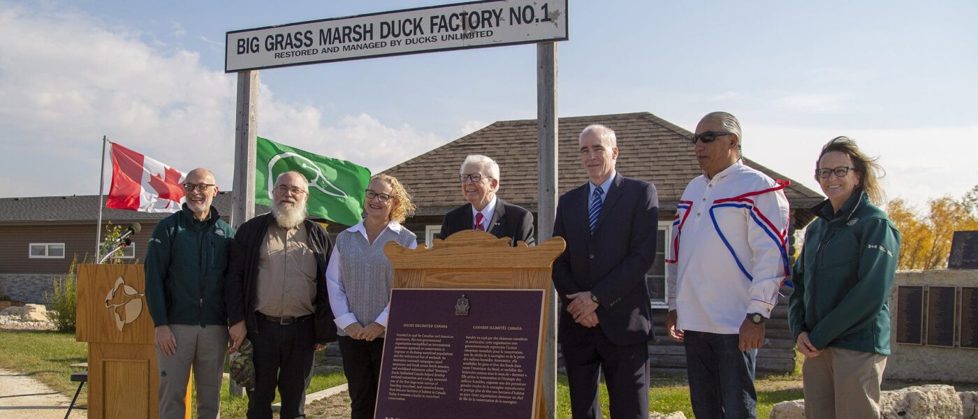 Dignitaries at the historic designation celebration at Oak Hammock Marsh, Man., October 2022.