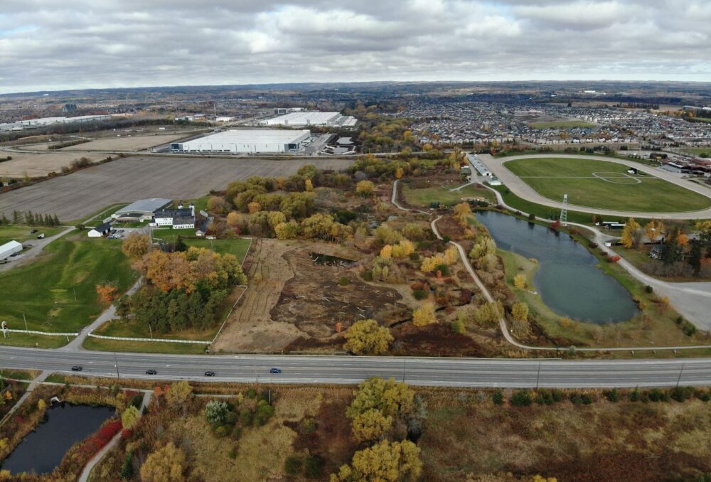 DUC, Toronto and Region Conservation Authority and municipal partners collaborated to restore wetland habitat in the Carruthers Creek watershed, a high-growth region in Ajax. Once seen as impediments, wetlands are now integral to the sustainable design and growth of communities. 