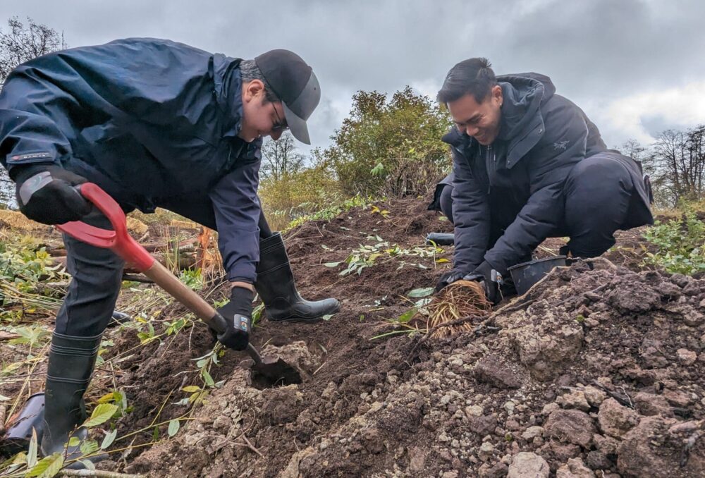 Volunteers from Nature Force partners plant wetland-friendly plants in Forslund-Watson Conservation Area